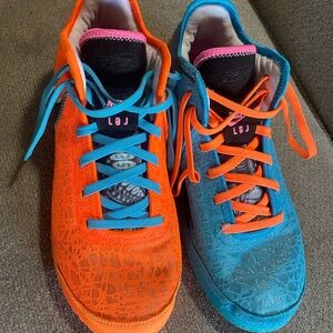 Nike ZOOM LeBron NXXT